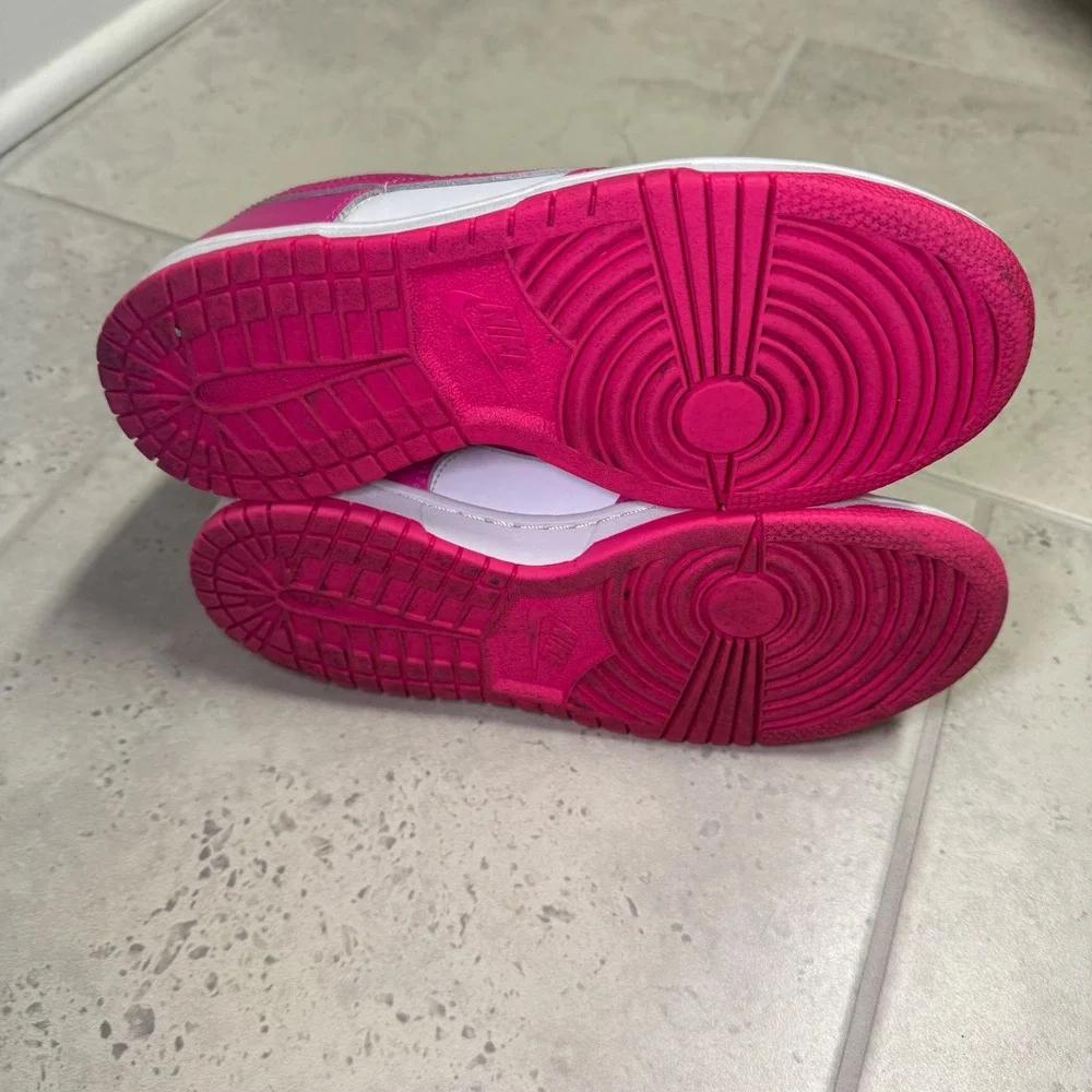 Nike Dunk Low GS Active Fuchsia White Pink Sneakers FB9109-102‎ Kids Size 4Y